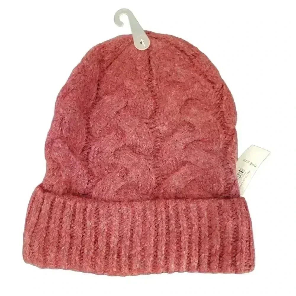 Old Navy Women's Red Acrylic Cable Knit Cuffed Beanie